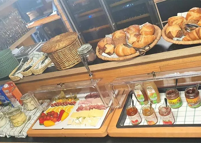 Der Hoefener Garten 酒店 3*